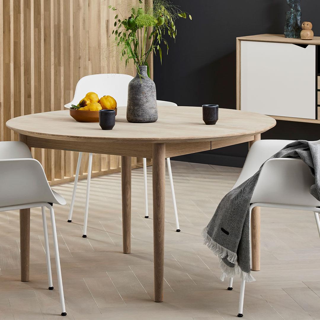 svinge gør det fladt Jane Austen Rundt klassisk spisebord ø110 cm uttrekkbart - Carstens Design  Interiørstudio og nettbutikk
